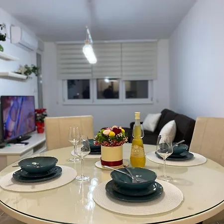 Daire Alexandra Ruma